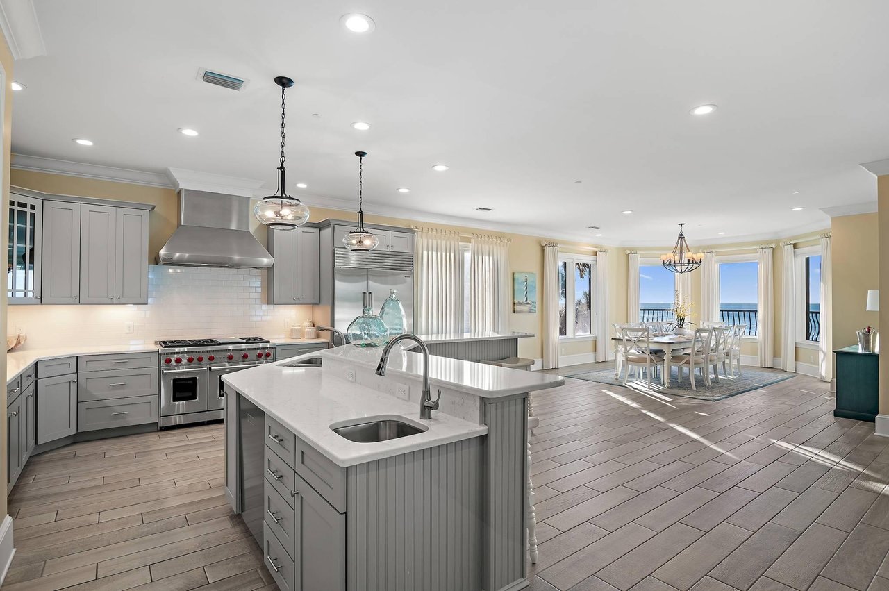 Kitchen  Dining Areas