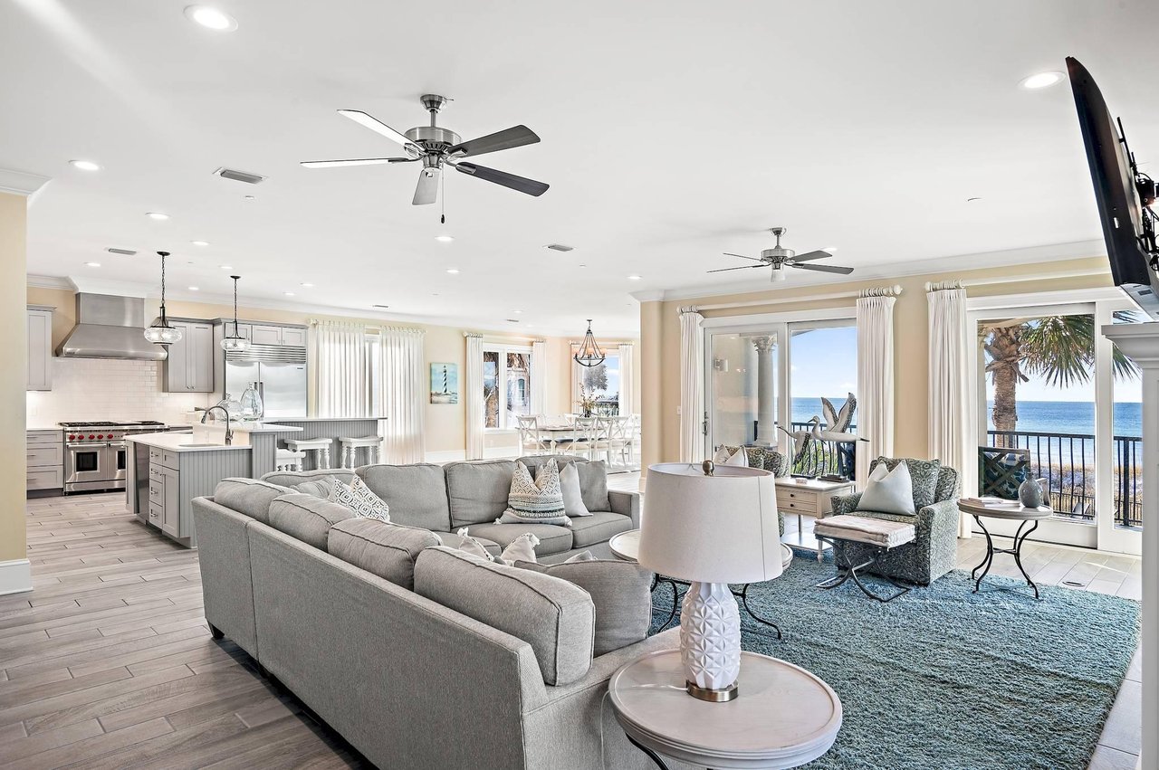 Living, Kitchen and Dining Areas