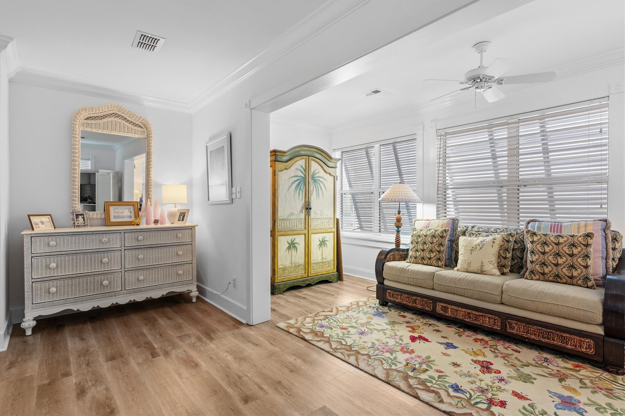 Sitting room area