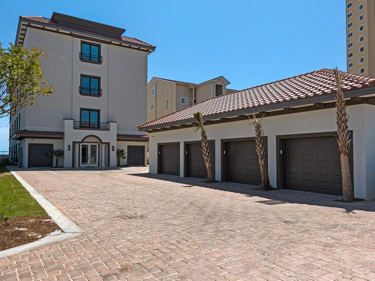 Private Garage for One Vehicle