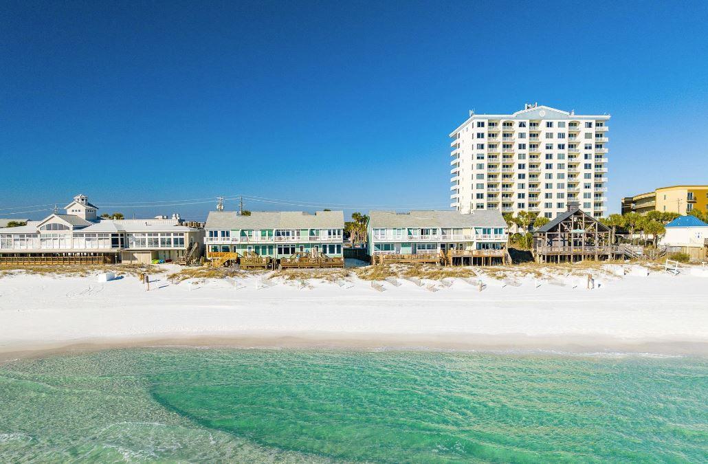 Perfect place to relax and enjoy the stunning views of the Gulf
