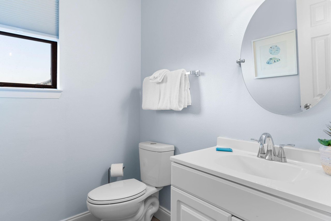 Half Bath on 2nd Fl