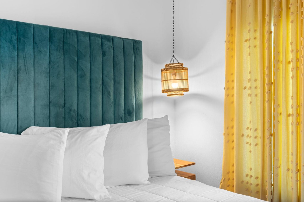 Queen Bedroom 3