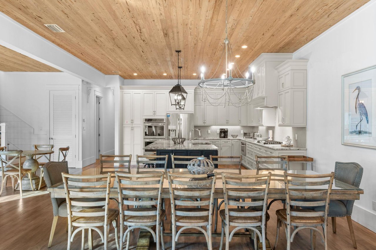 Dining into Kitchen