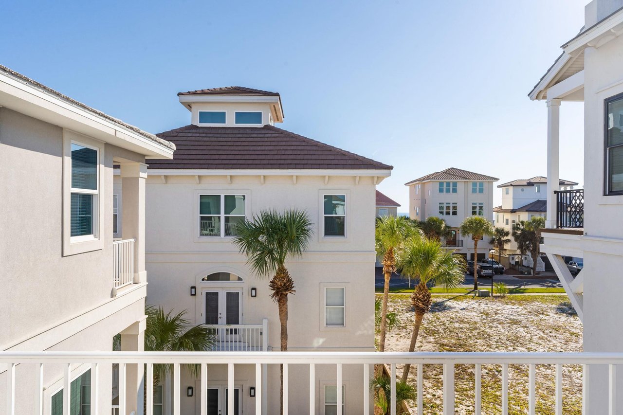 3rd Floor Balcony