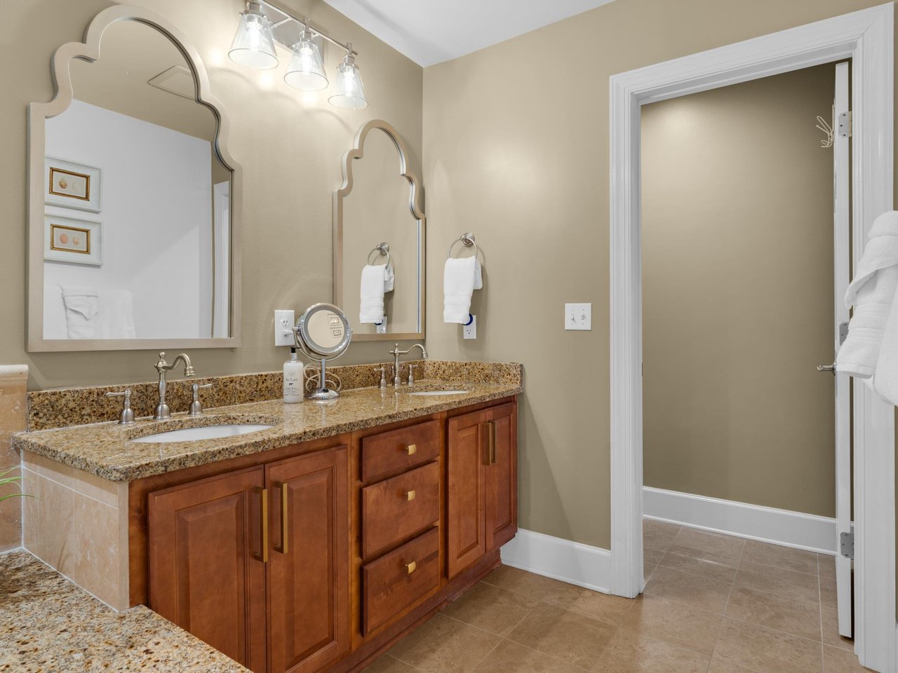 2nd Floor Bathroom 1