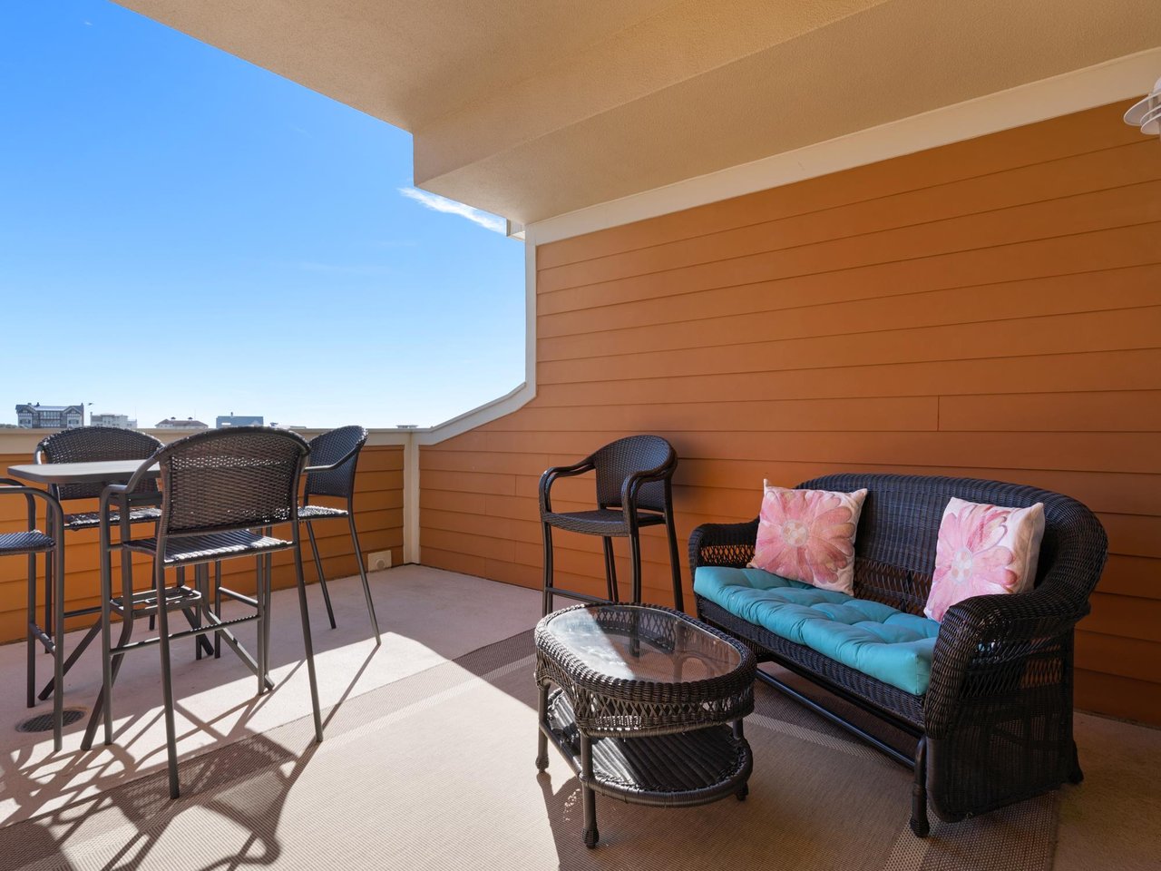 2nd Floor Balcony