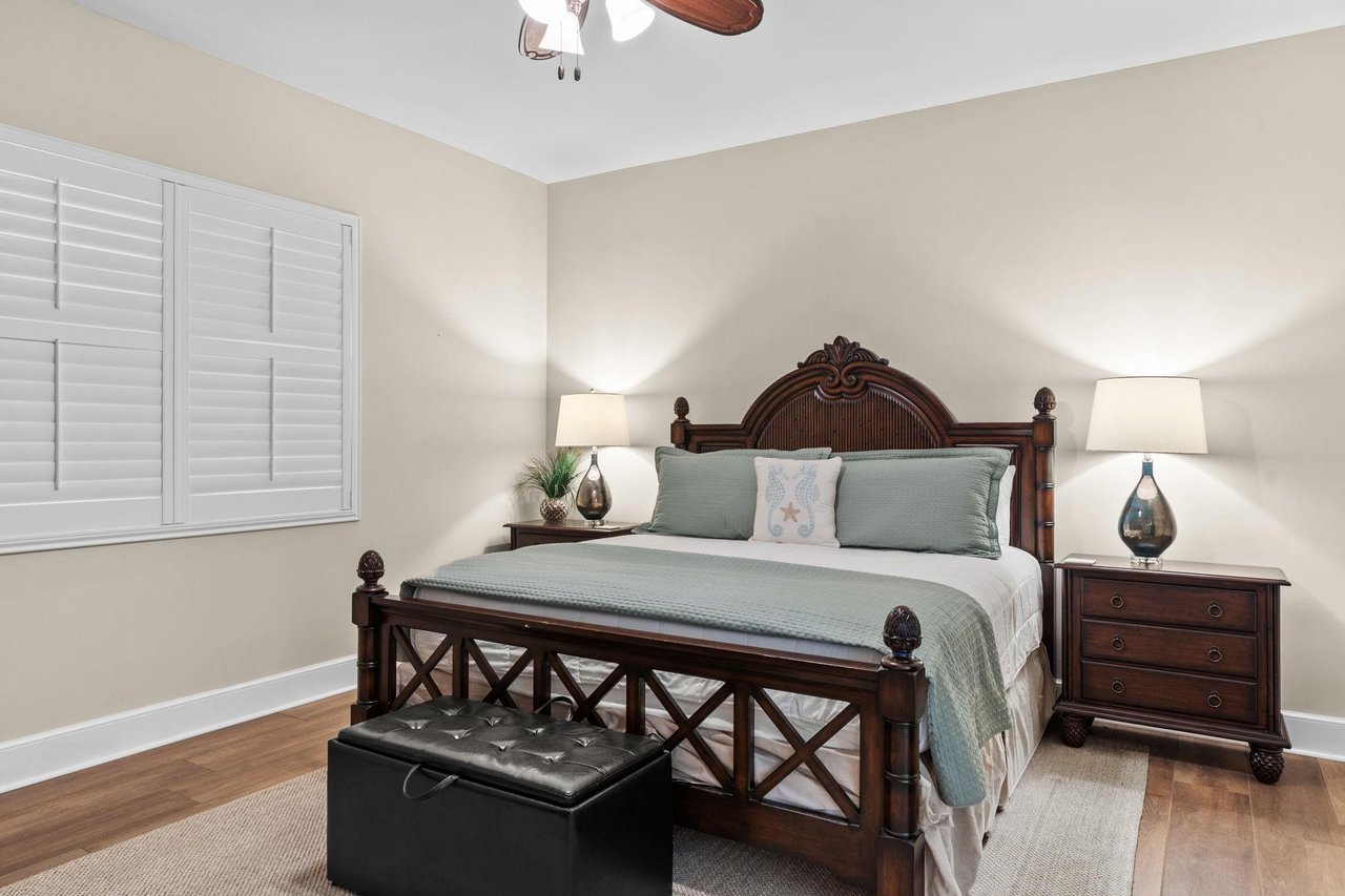 Bedroom 5 with King Bed