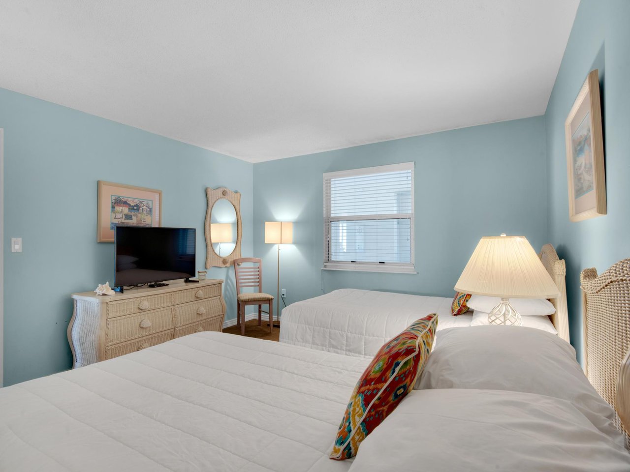 Bedroom 2 with Flat Screen TV