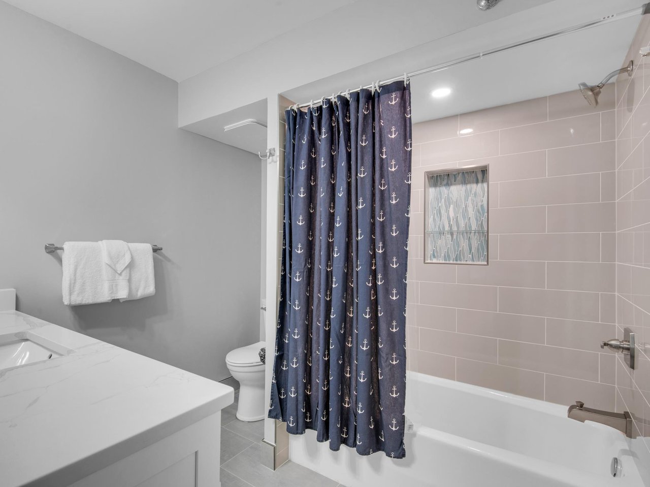 Bathroom 2 with Tub Shower Combo