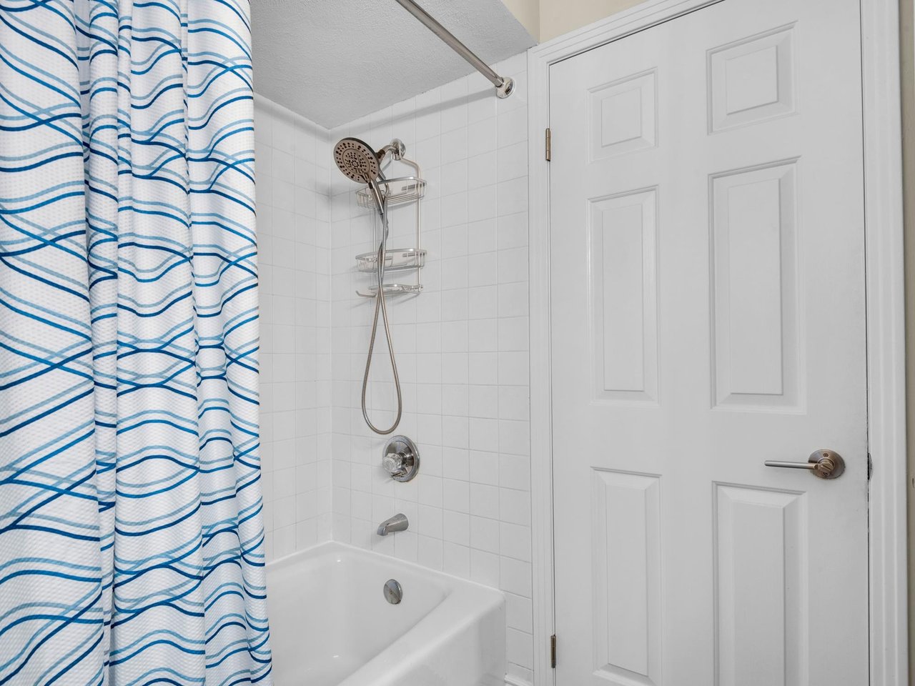 Bathroom 2 with Tub Shower Combo