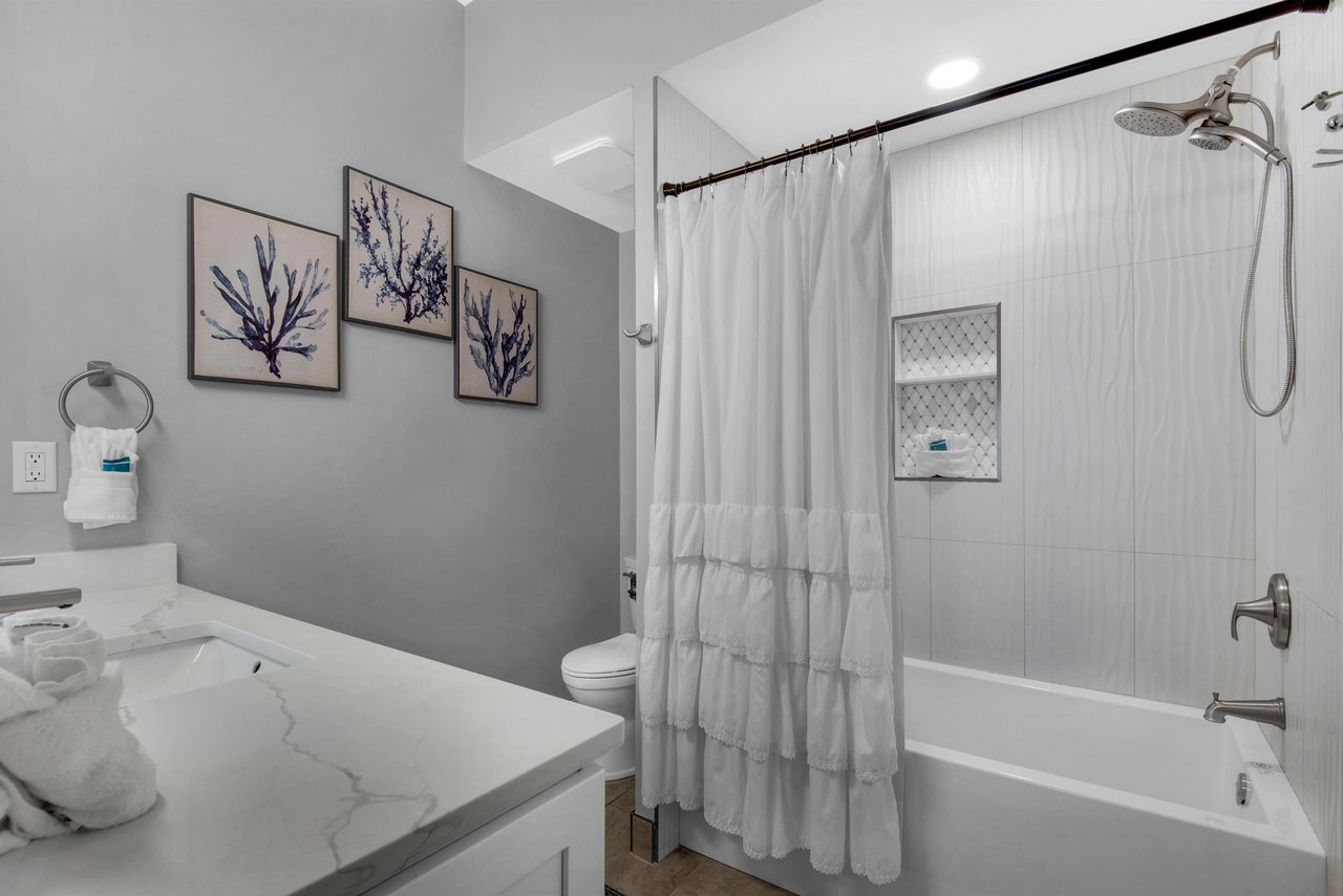 Bathroom 2 with Tub Shower Combo