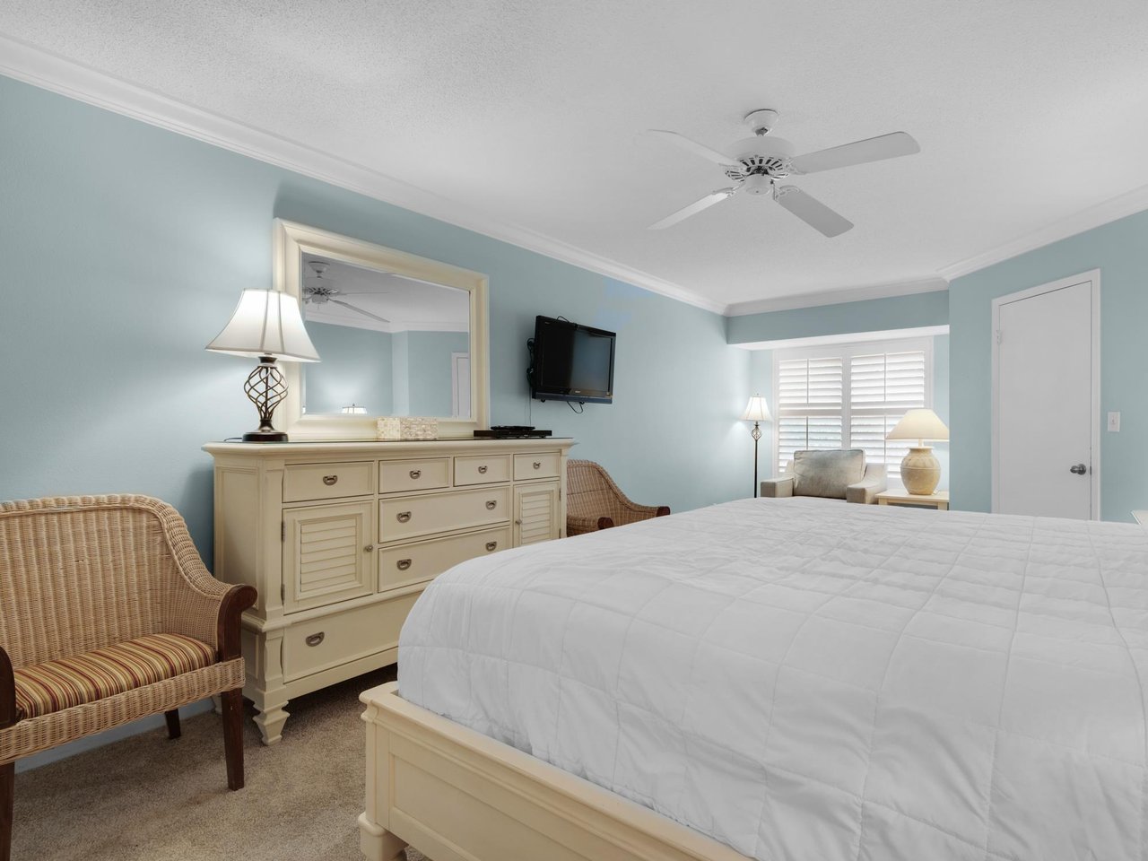 Bedroom 1 with Flat Screen TV
