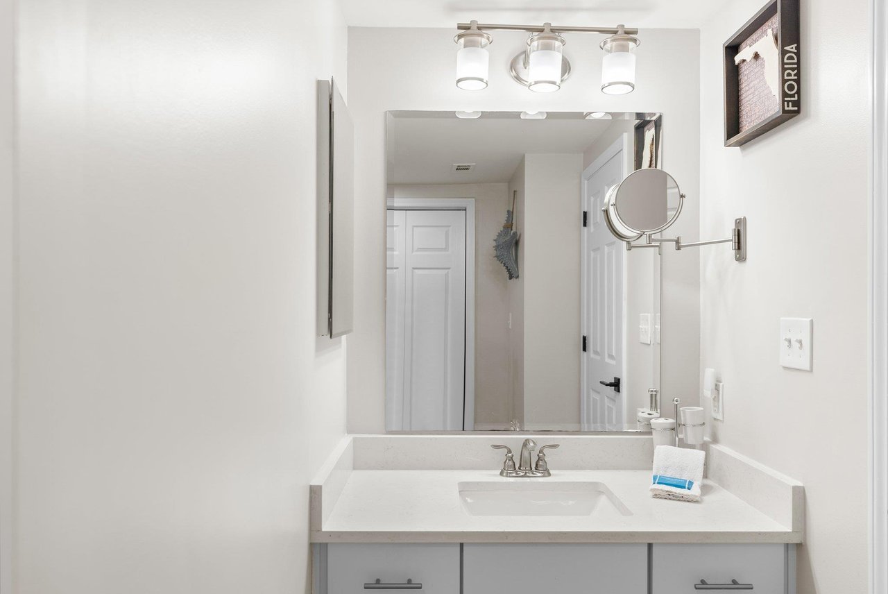 Bathroom 2 Vanity