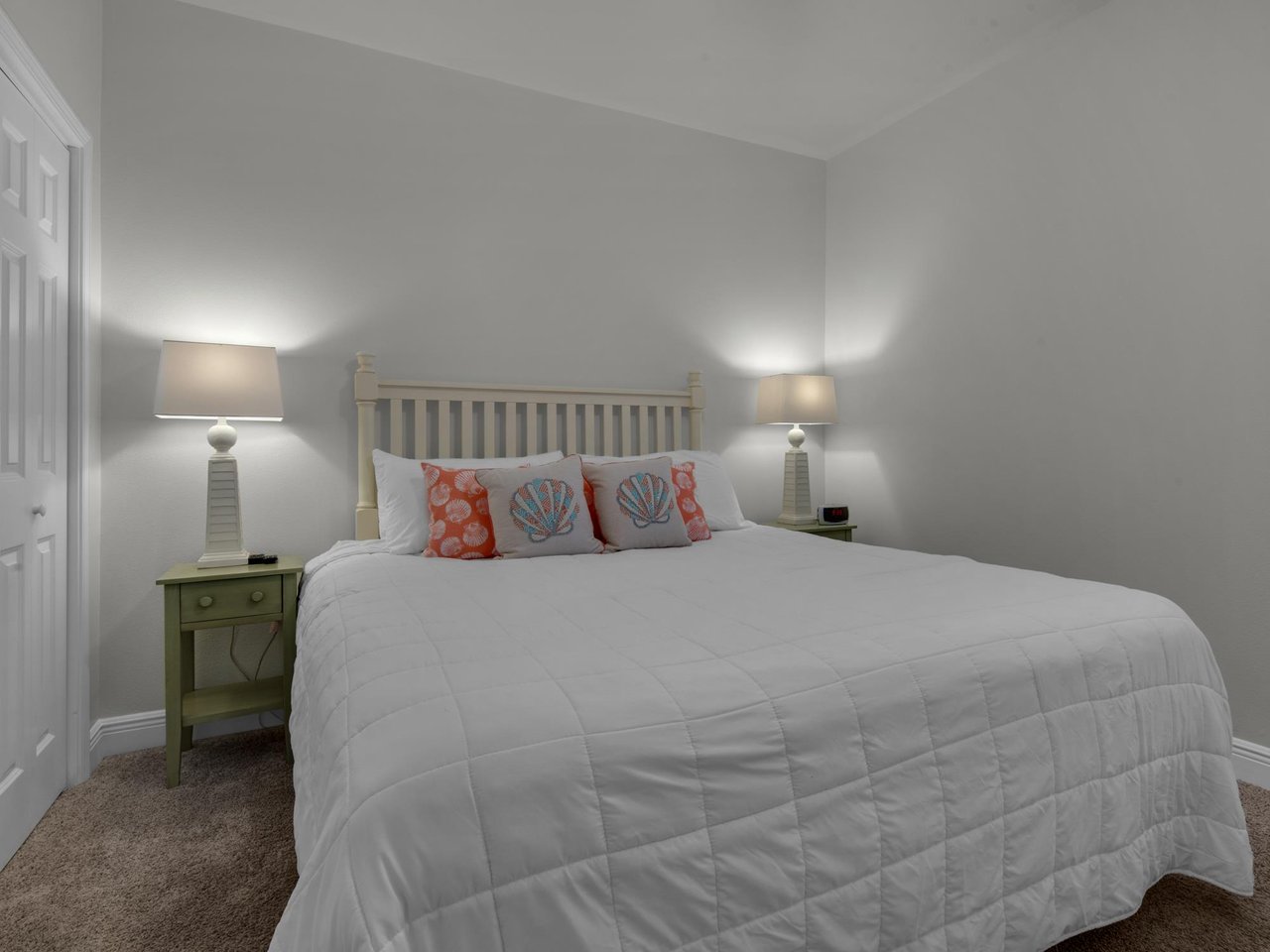Bedroom 2 with King size bed