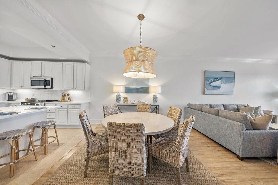 Dining Area with Seating for 6