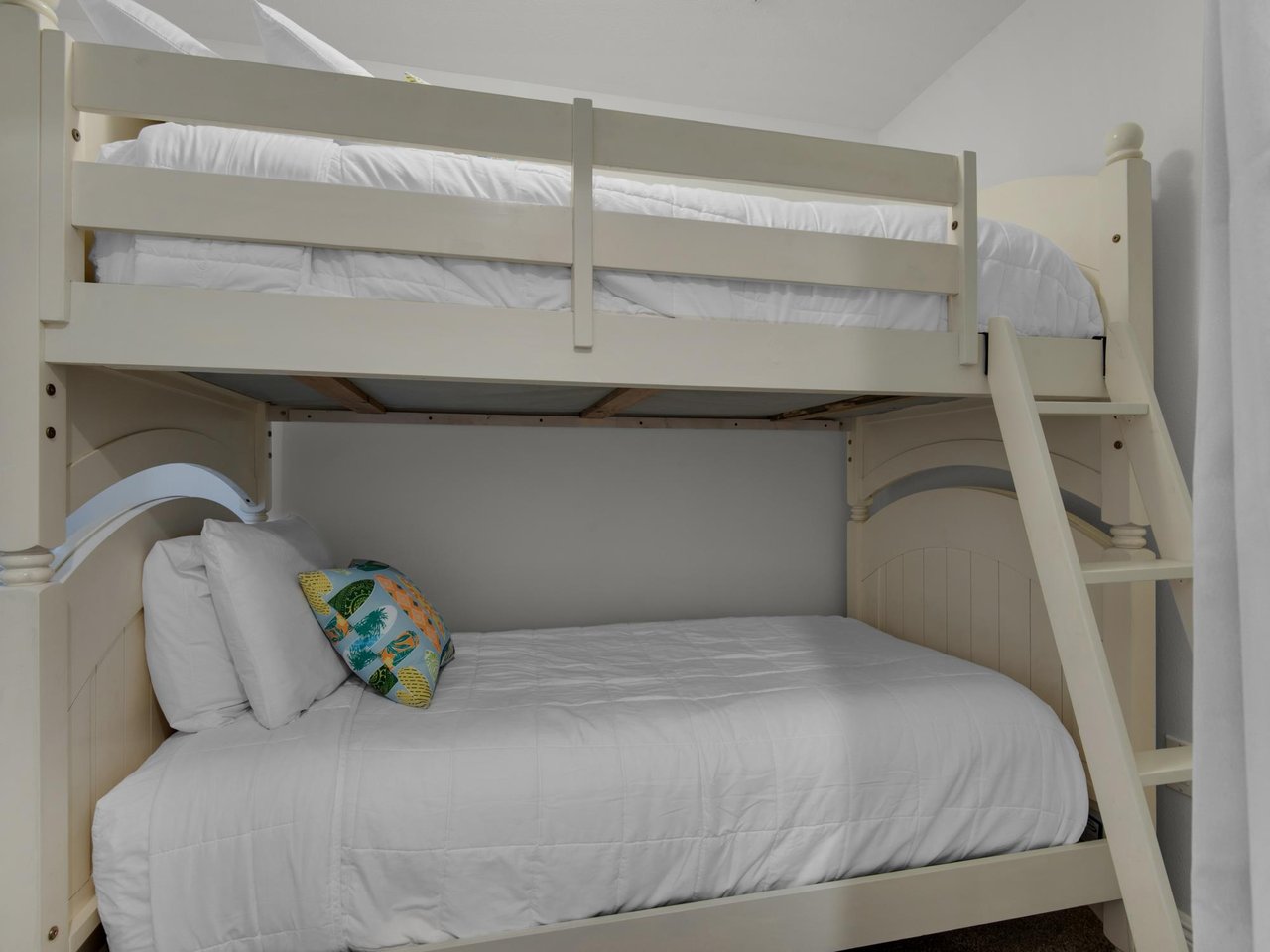 Bunk area with privacy curtain