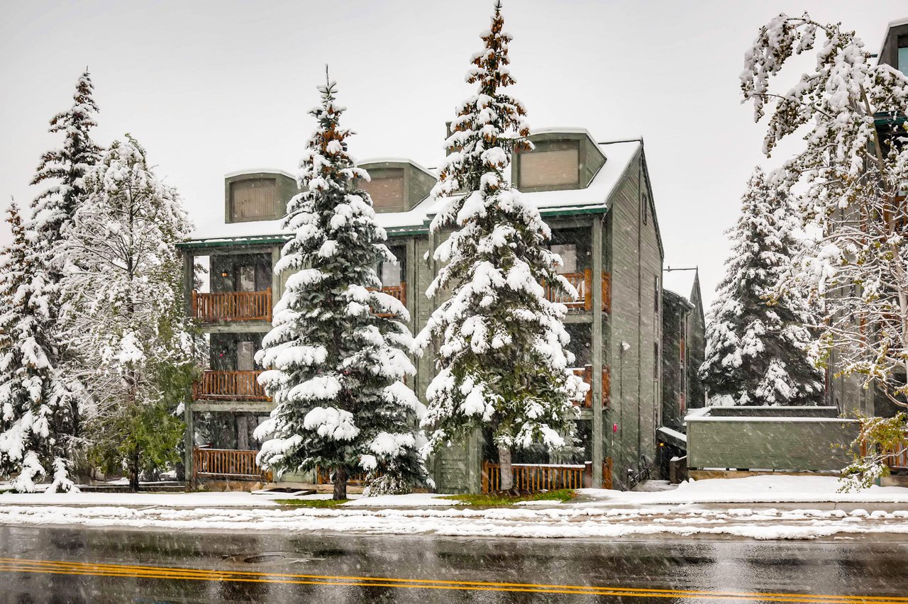 Park City Loding  Powder Pointe 201a