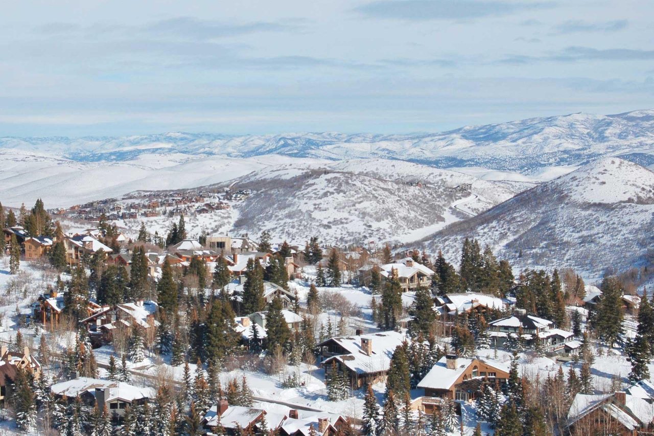 3102155 Highlevelviewofdeervalleyresort