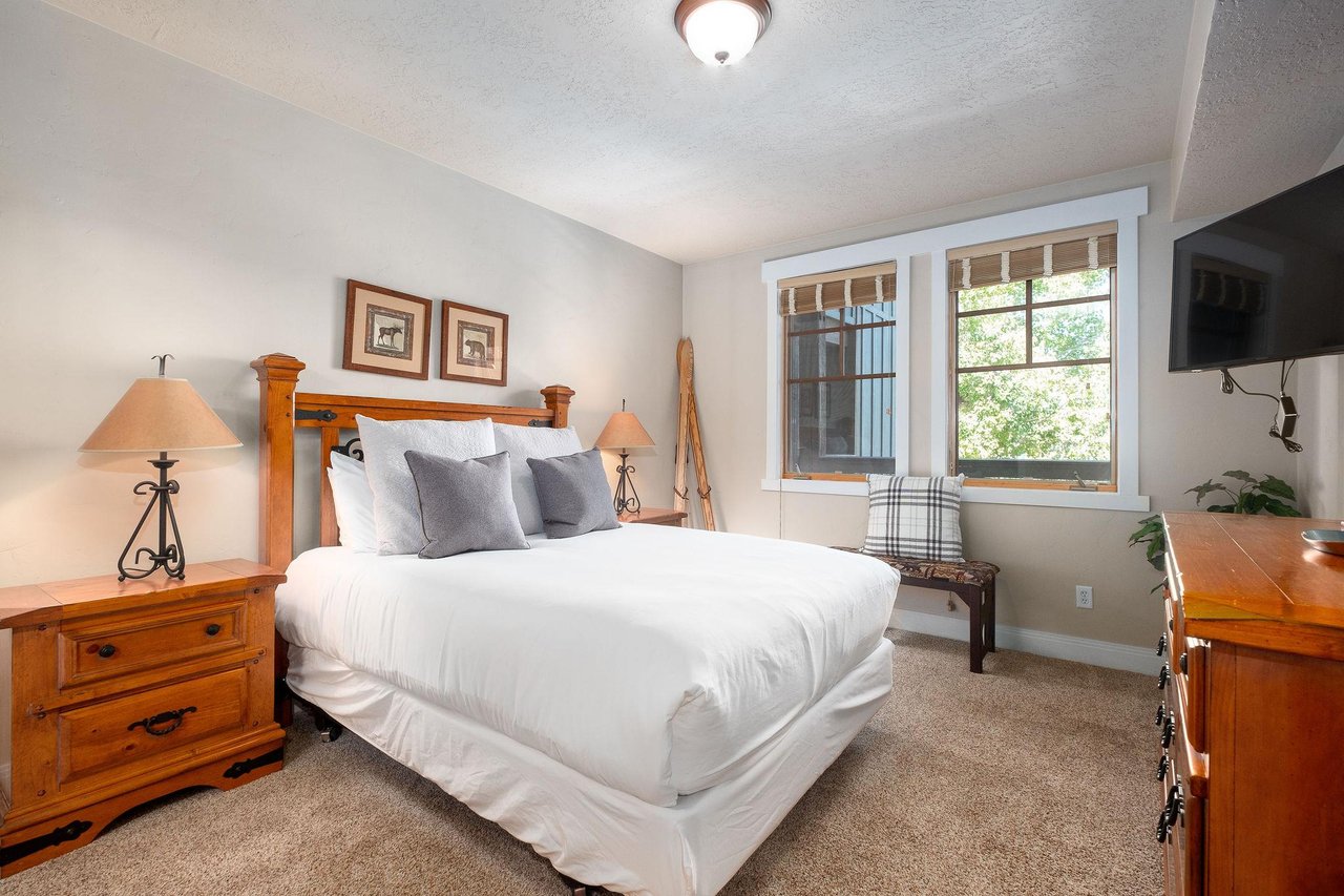 Final guest bedroom