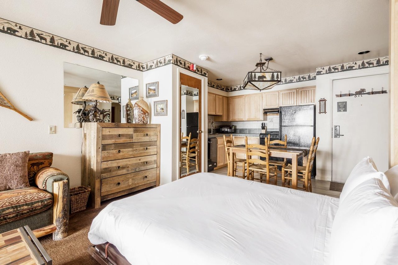 Murphy bed