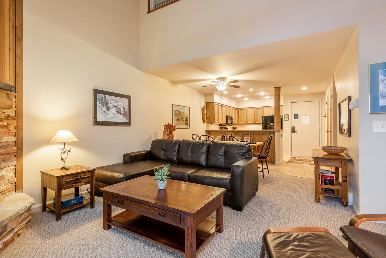 Living and dining area