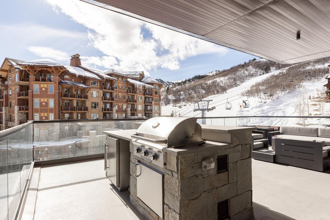 chrome and flagstone firepit on the private patio for après enjoyment