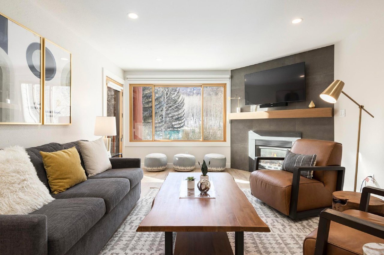 5368990 Parkcityairbnbrentalslivingroom