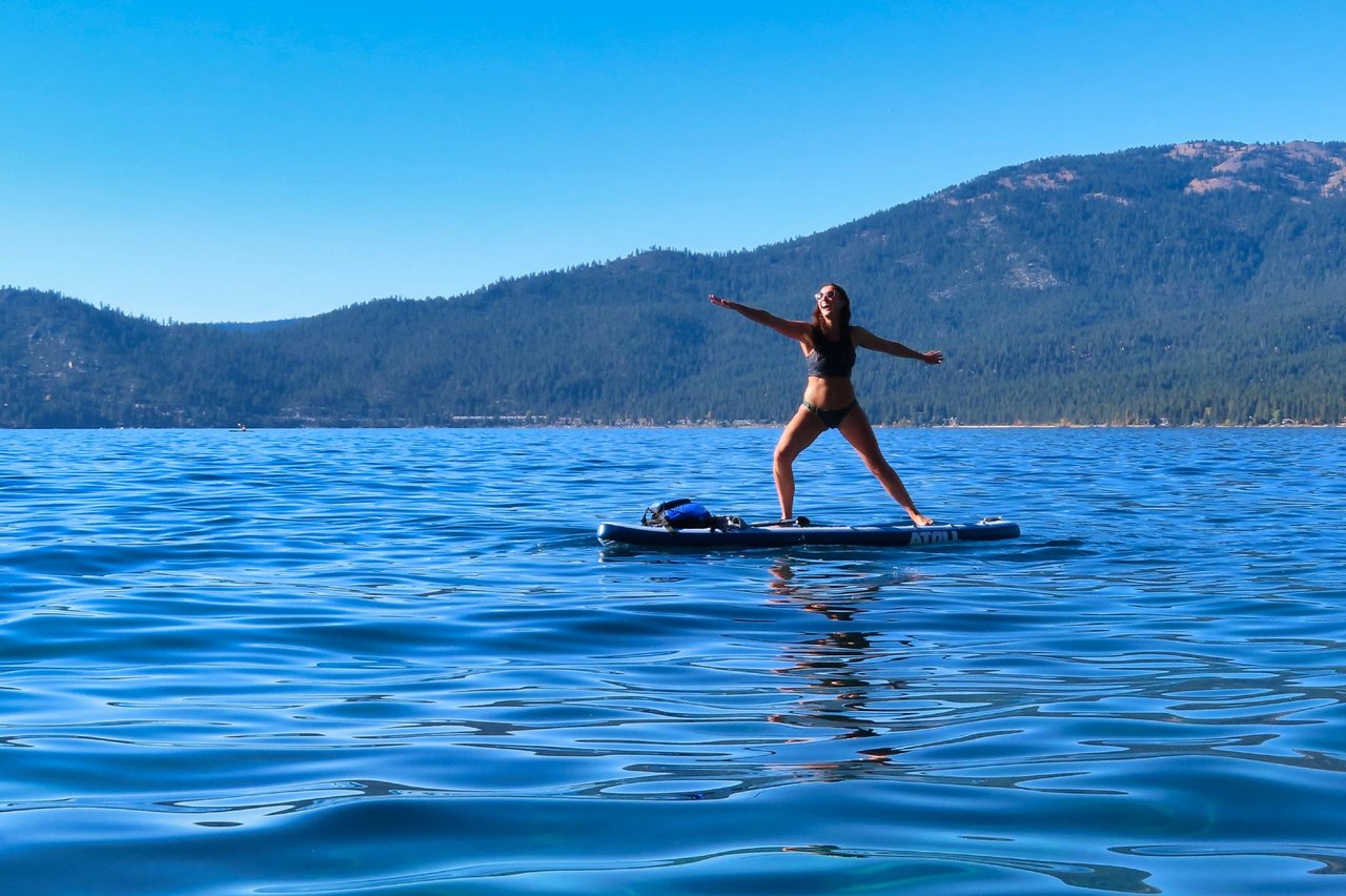 5739711 Yogaonpaddleboard