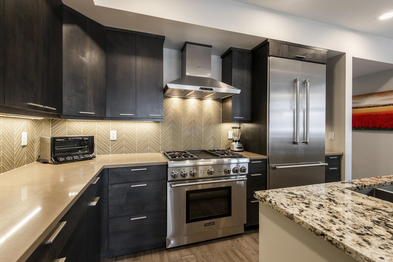 Breathtaking gourmet kitchen