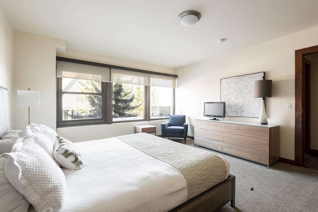Main bedroom suite