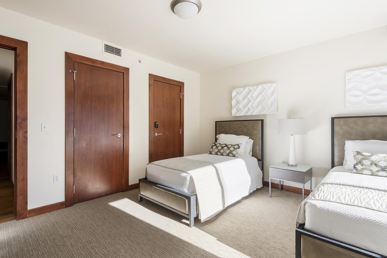 Guest bedroom