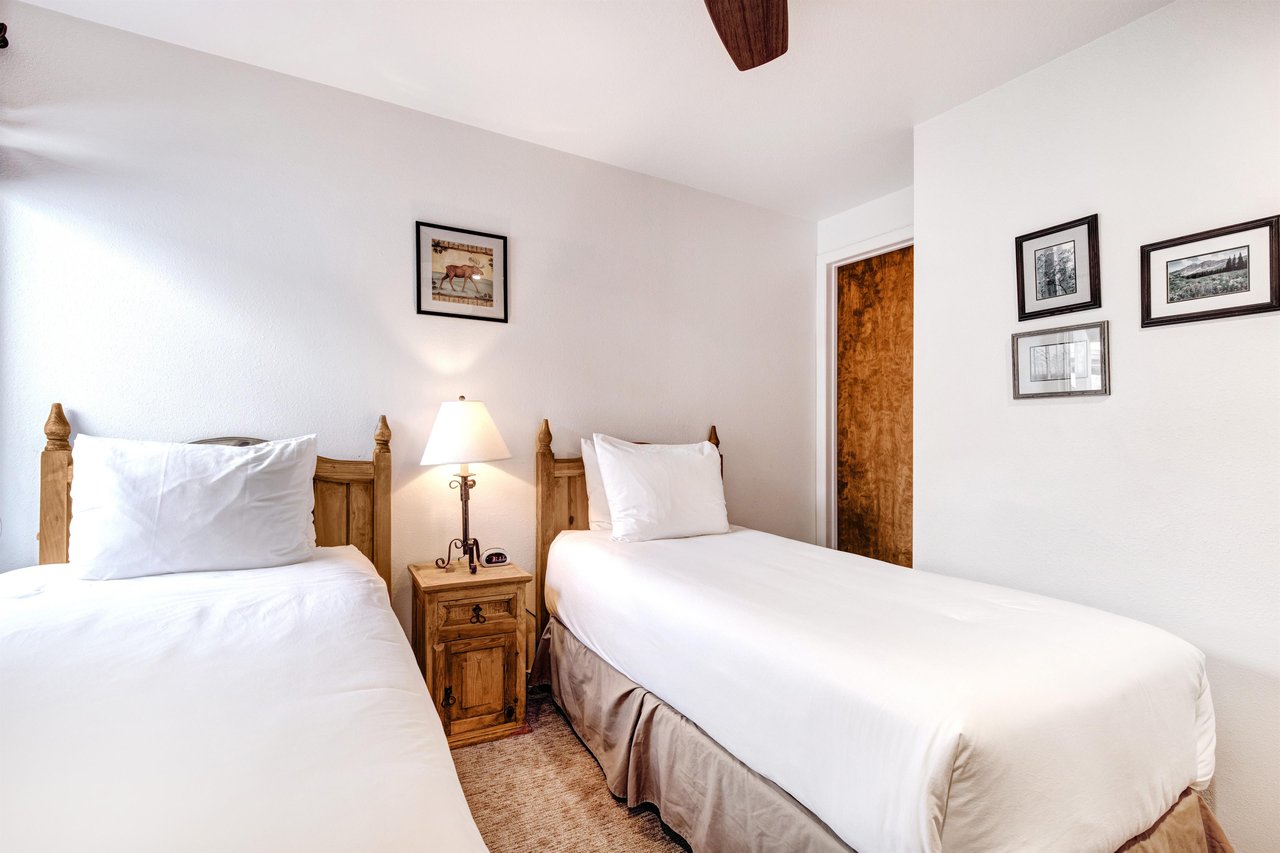 The two twin beds can be made into a kingsize bed with 24hours advanced notice.