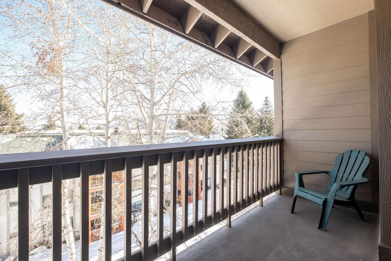 Snow Flower 127 offers a private patio to soak in the views.