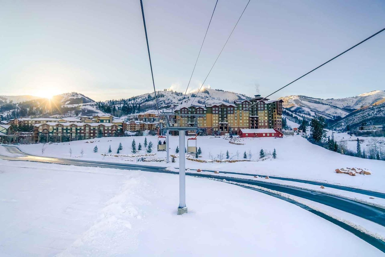 6847591 2309680skiinskioutparkcitylodging_header