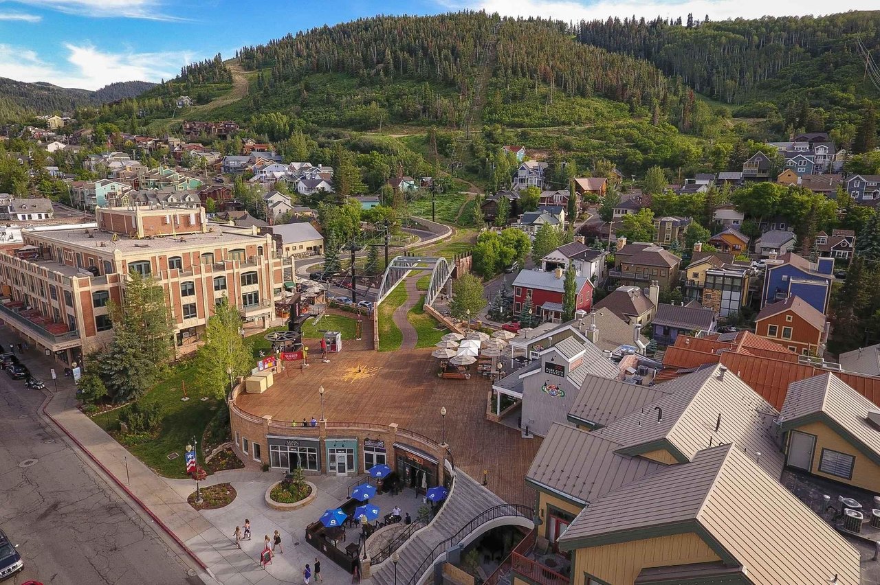 7349257 Park City Mountain From Town Plaza