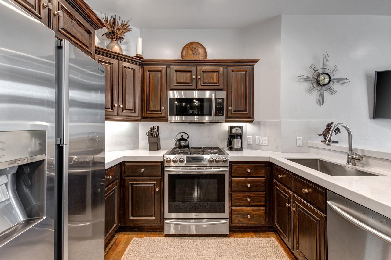 75 Main Street 102_New_15