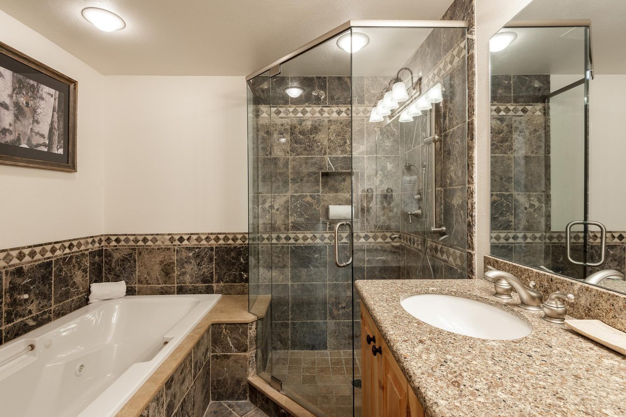 Second bathroom with jetted tub.