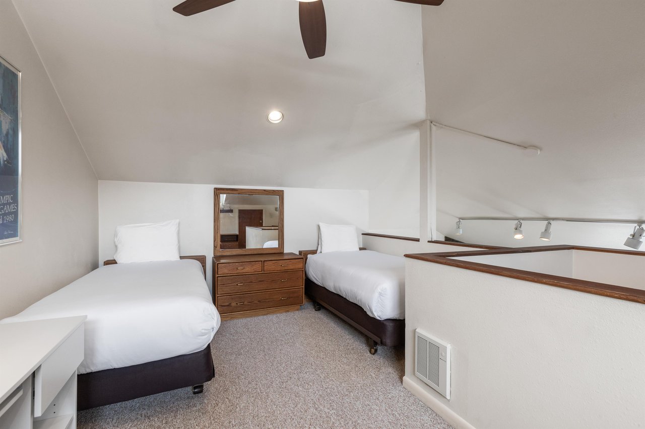 Premier Snow Flower Condominium 130s loft additional bedroom with 2 twin beds.