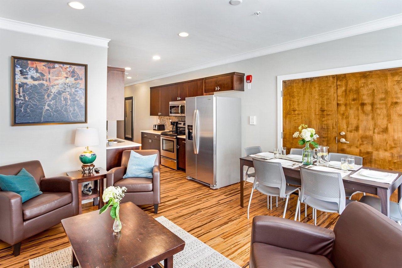 5881