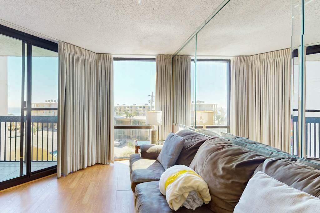 1424153