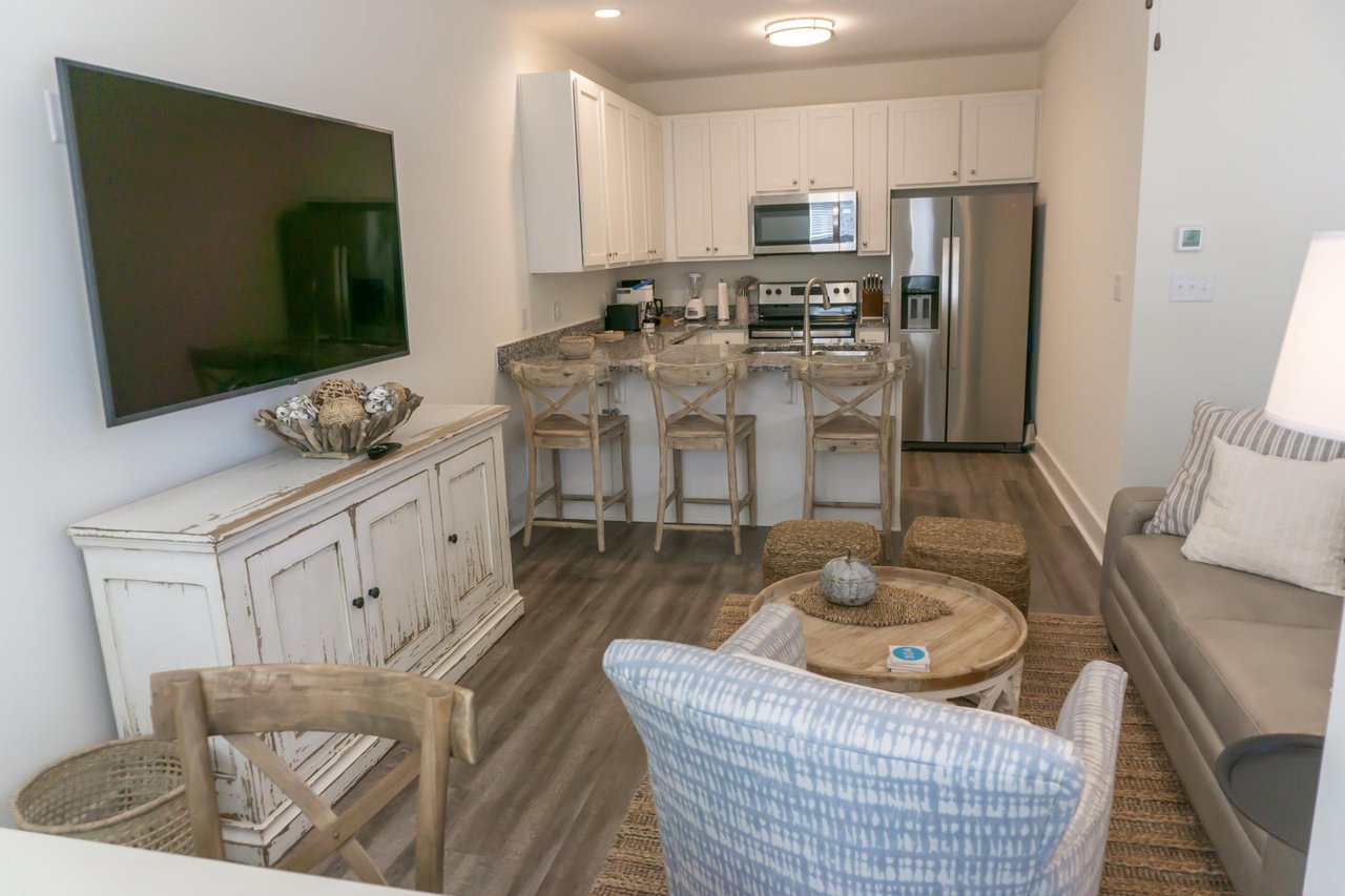 Hidden Lake Condos 112 5