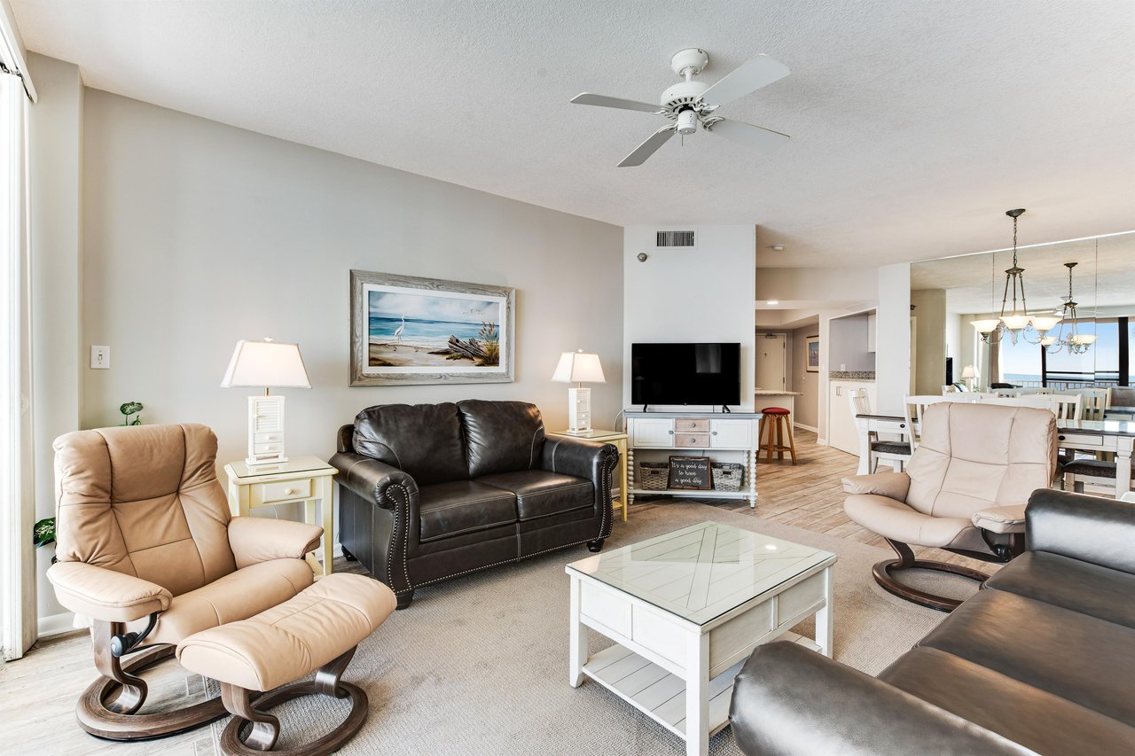 Pelican Pointe 203 5