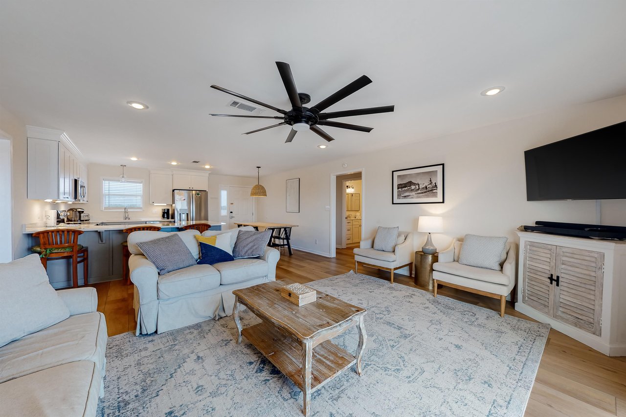 Twin Palms 4