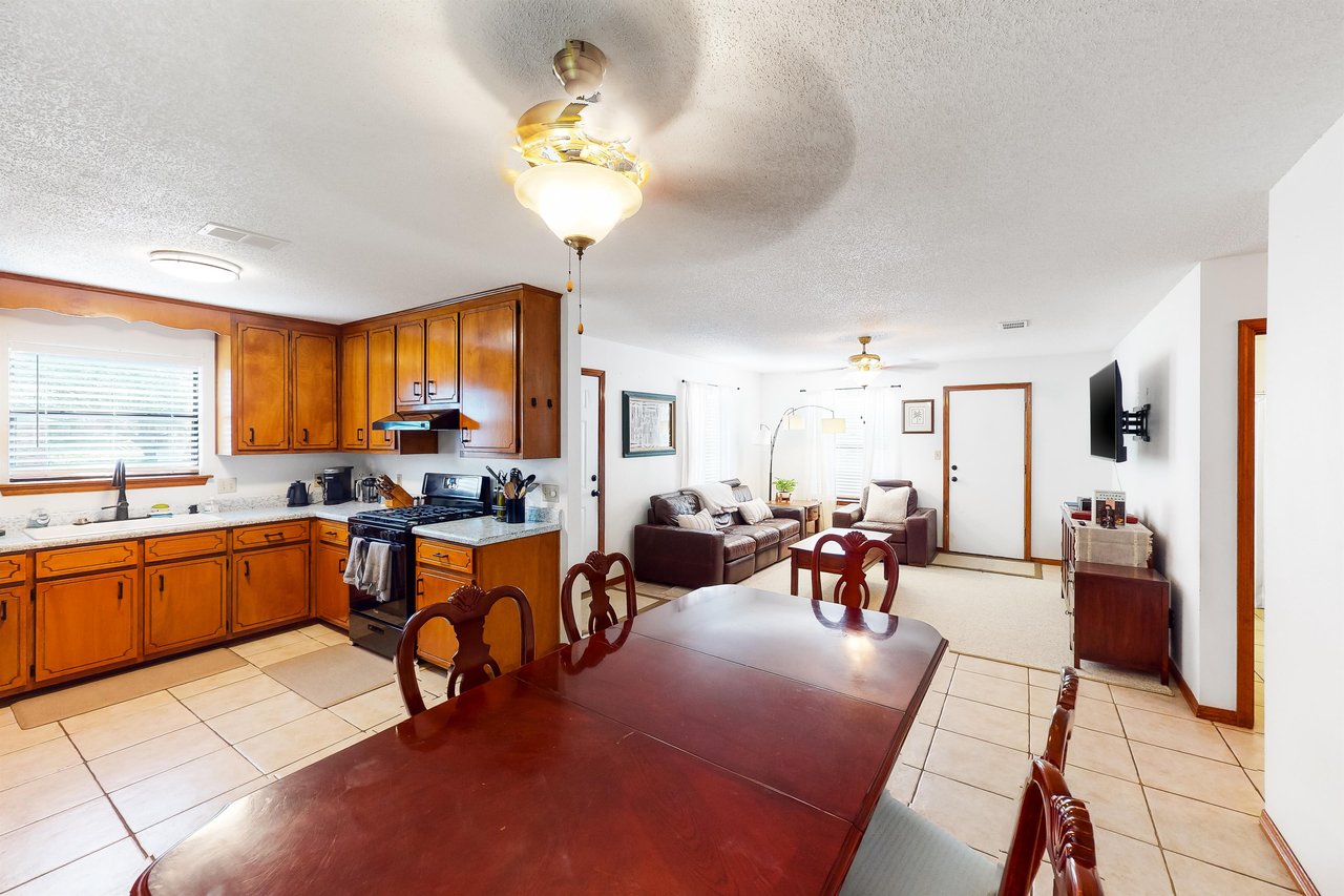 Driftwood Place 4