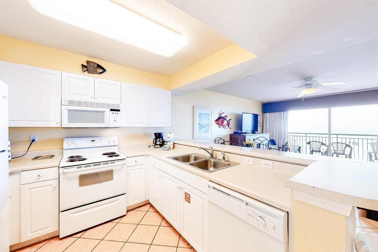 Pelican Isle 216 4