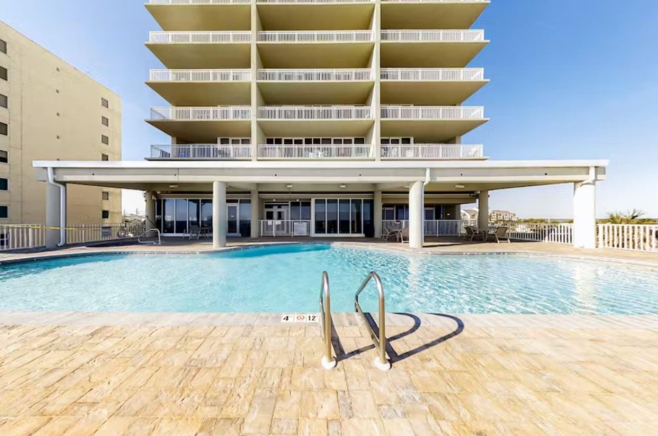 473560 The Colonnades  1450 0 202311 512