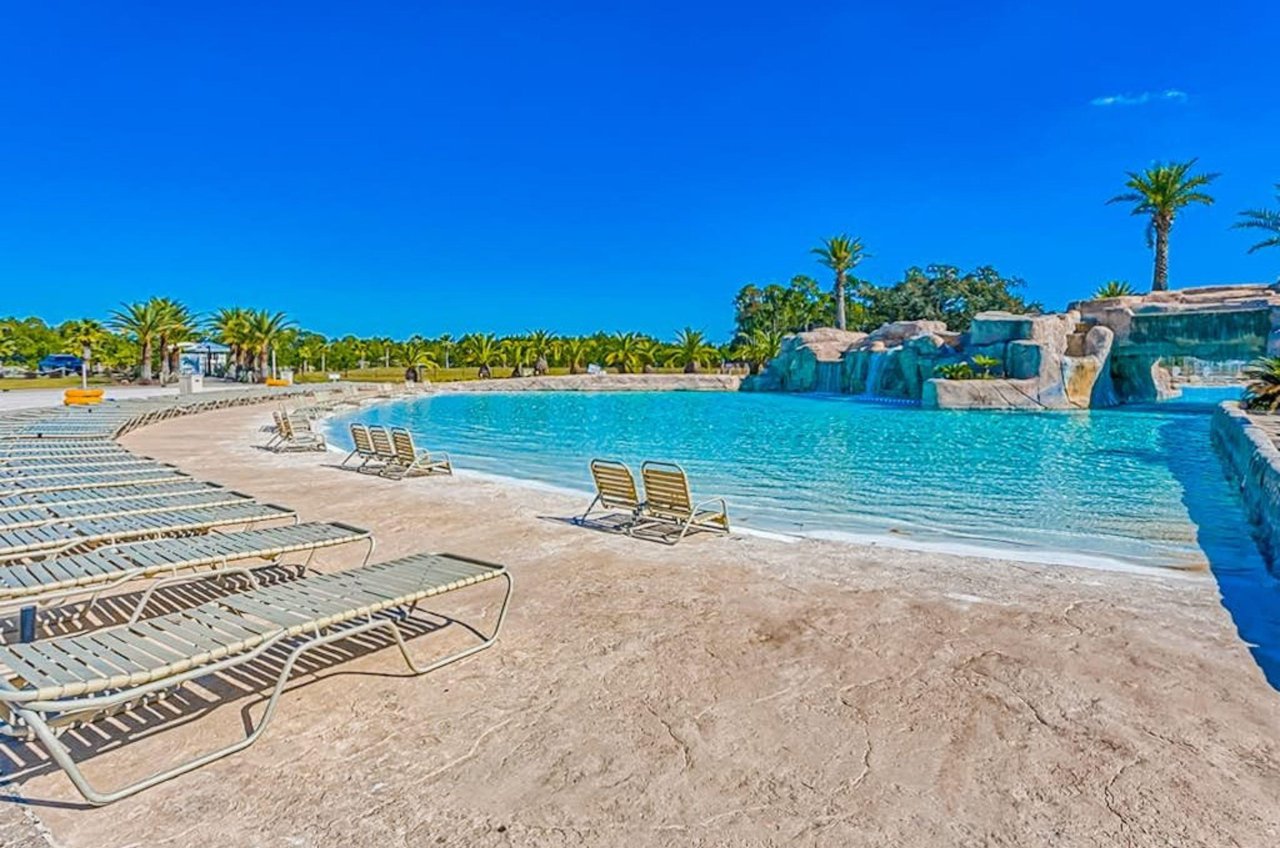 The zeroentry pool at the Wharf Condominiums