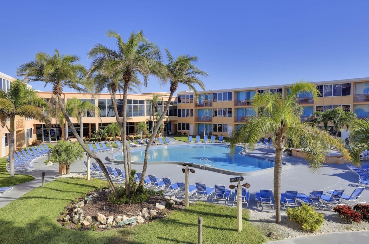 Dolpin Beach Resort in St.Pete Beach Florida