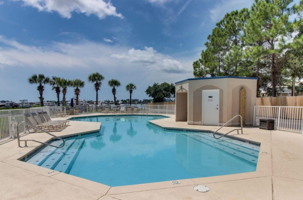 The outdoor swimming pool at Harbor Cove in Orange Beach Alabama